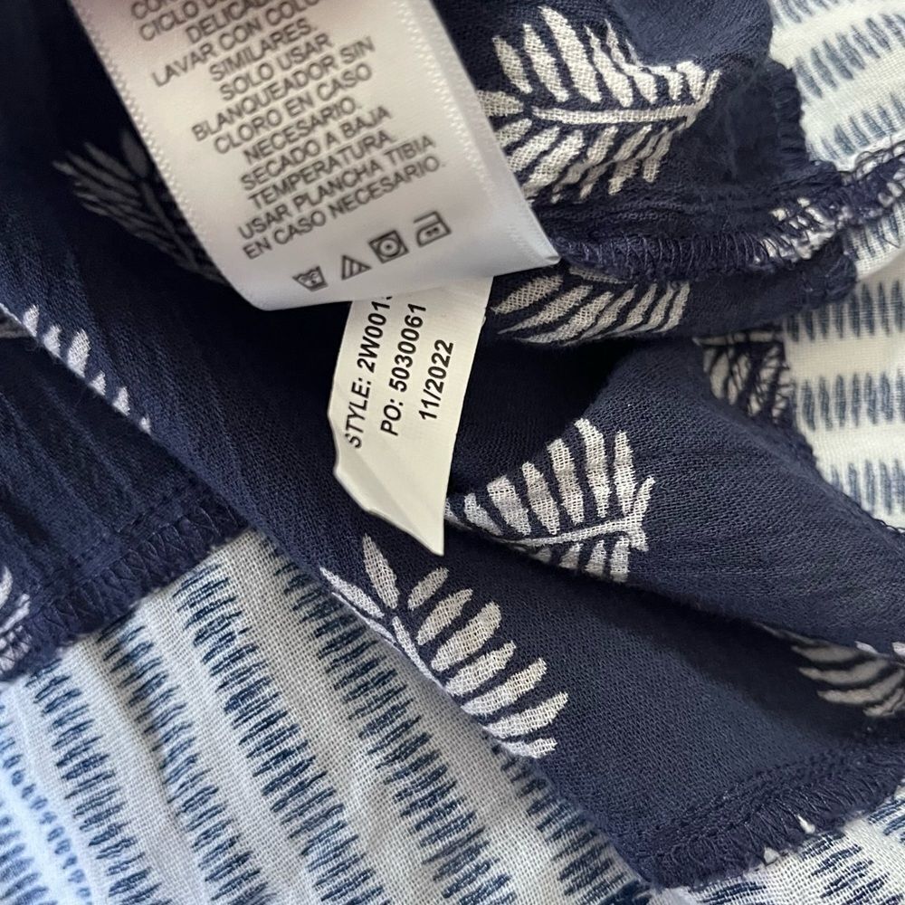 VINEYARD VINES NWT Deep Bay Fleur De Leaf Quilted Top 2X - Picture 11 of 13